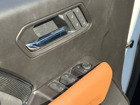 New 2025 GMC Canyon AT4 w/ Nightfall Edition image 18