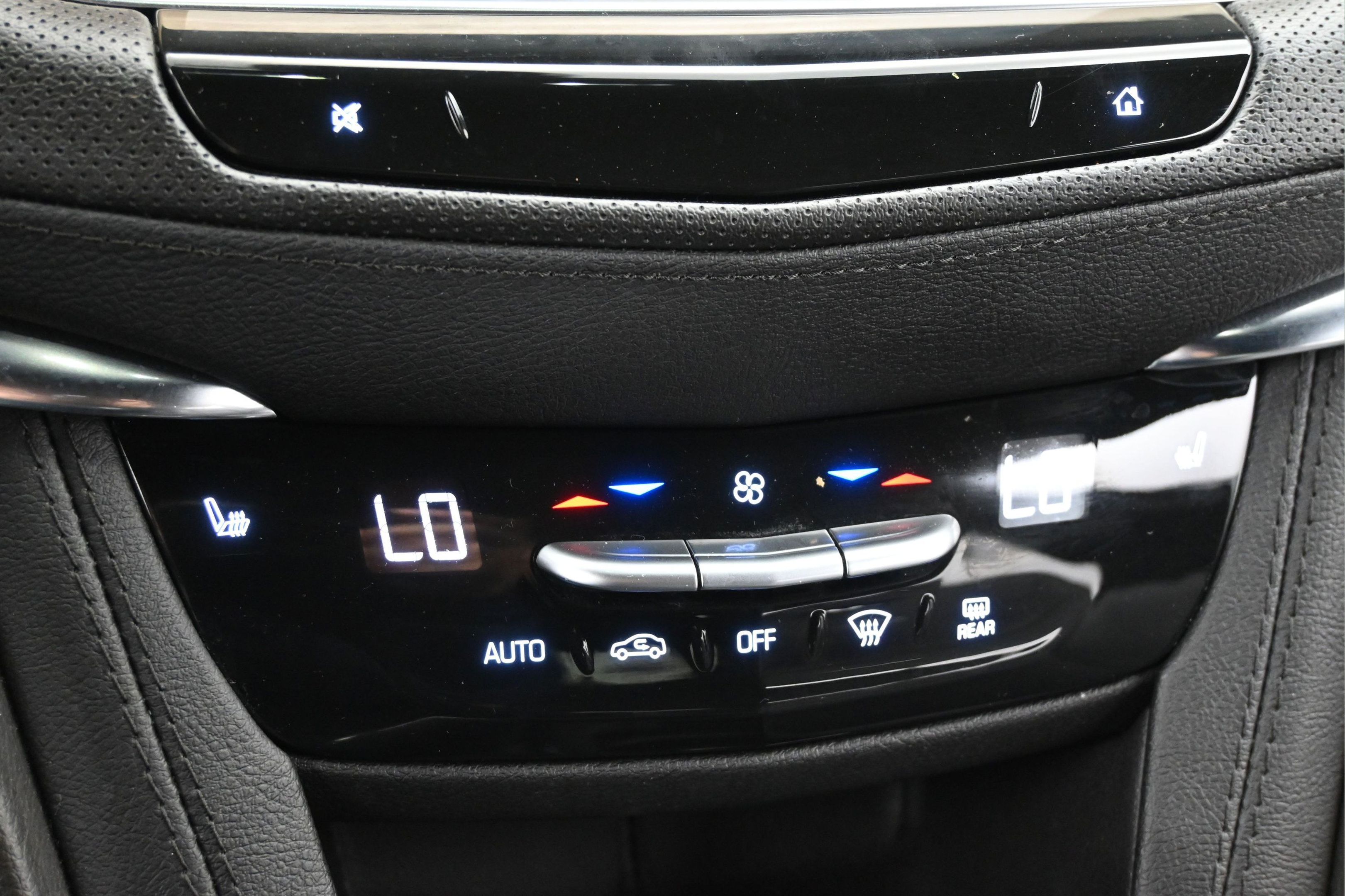 Used 2023 Cadillac XT5 Premium Luxury AWD/4WD image 19