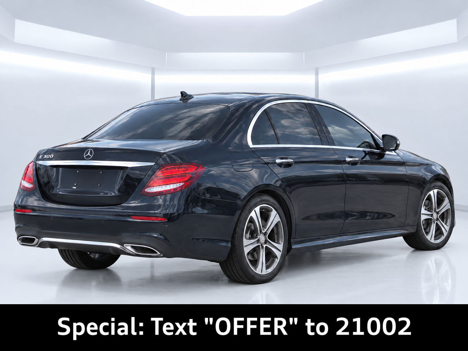 Used 2017 Mercedes-Benz E 300 image 4