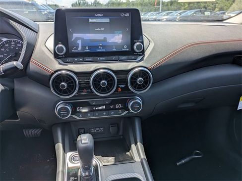 New 2025 Nissan Sentra SR w/ Midnight Edition image 18