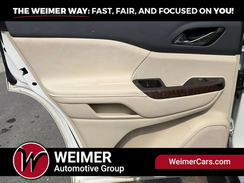 Used 2023 GMC Acadia Denali AWD/4WD image 10