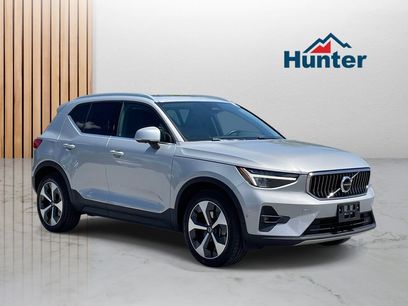 Used 2023 Volvo XC40 B5 Plus w/ Driver Assist Package