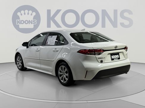 Used 2023 Toyota Corolla LE FWD image 18