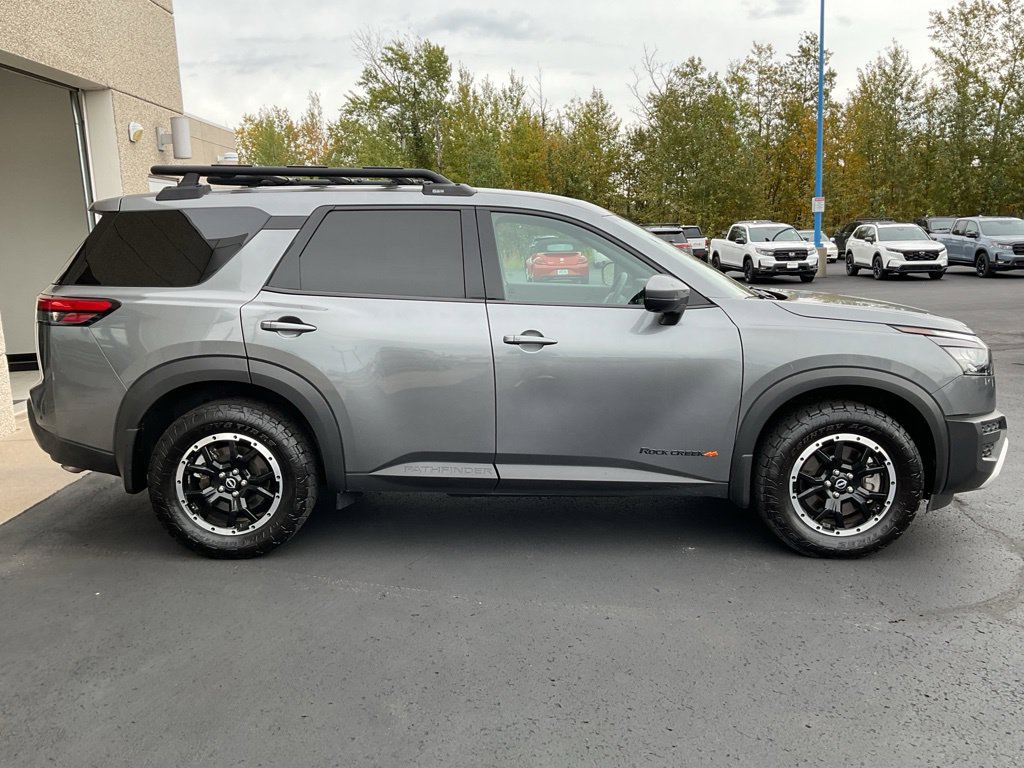 Used 2025 Nissan Pathfinder Rock Creek AWD/4WD image 4