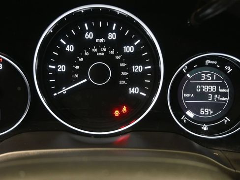 Used 2017 Honda HR-V EX image 11