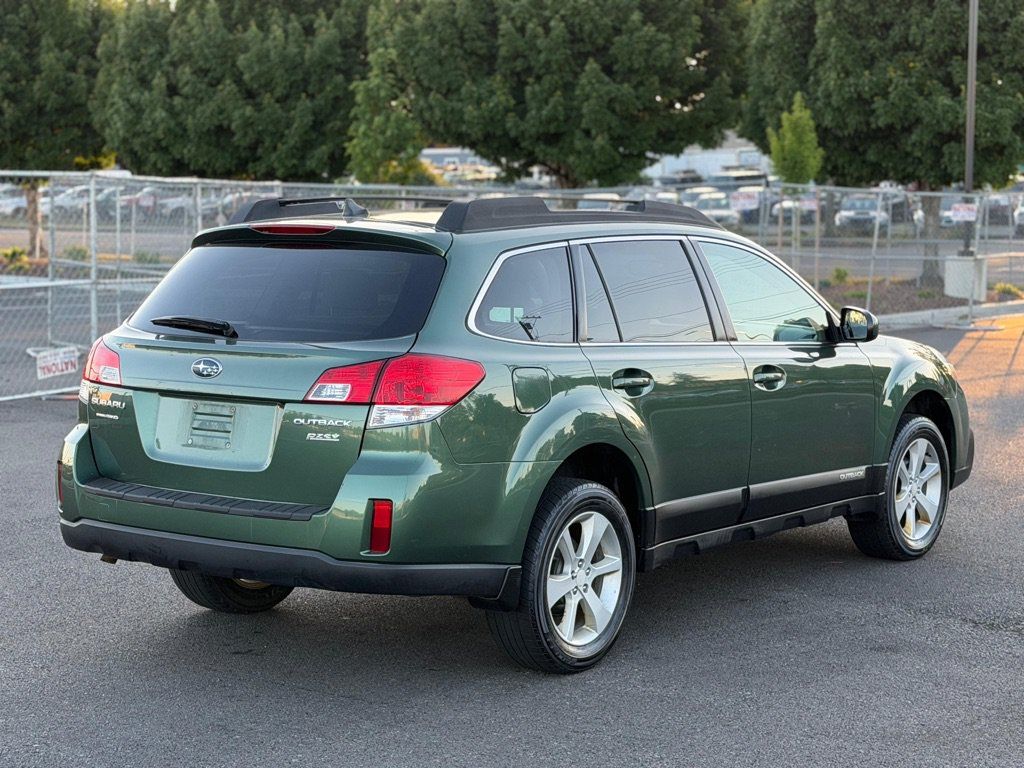 Used 2014 Subaru Outback 2.5i Premium AWD/4WD image 5