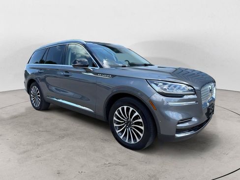 Used 2023 Lincoln Aviator Reserve w/ Equipment Group 201A AWD/4WD image 3