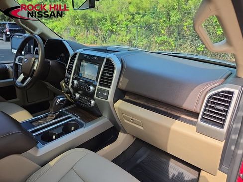 Used 2019 Ford F150 Lariat w/ Equipment Group 502A Luxury AWD/4WD image 35