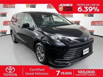 Certified 2024 Toyota Sienna LE
