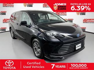 Certified 2024 Toyota Sienna LE FWD video 1