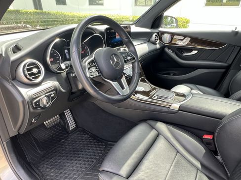 Certified 2020 Mercedes-Benz GLC 300 4MATIC image 17