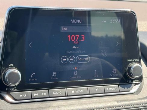 Certified 2023 Nissan Rogue SV FWD image 23