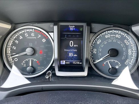 Used 2023 Toyota Tacoma SR image 20