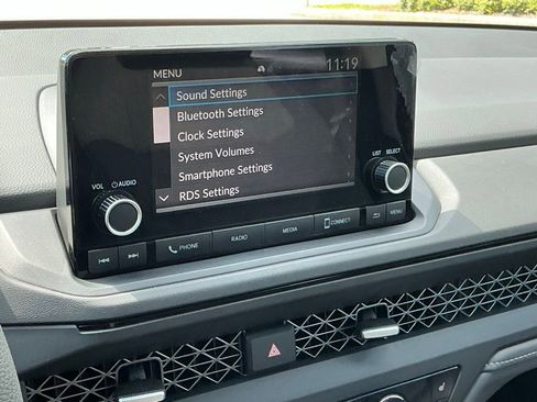 Certified 2023 Honda Accord EX image 27