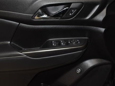 Used 2023 GMC Acadia SLT image 26