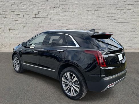 Certified 2025 Cadillac XT5 Premium Luxury image 3