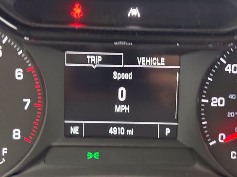 Used 2024 Chevrolet Trax LS w/ LS Convenience Package FWD image 32