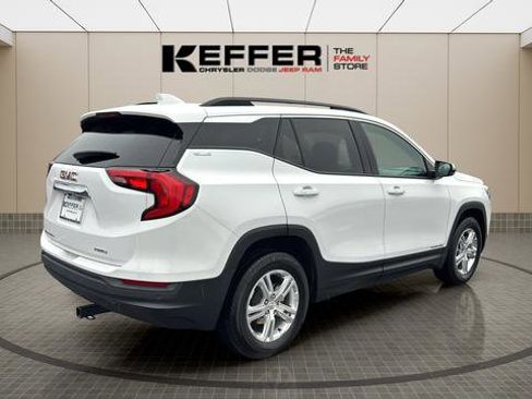 Used 2020 GMC Terrain SLE w/ Driver Convenience Package image 5