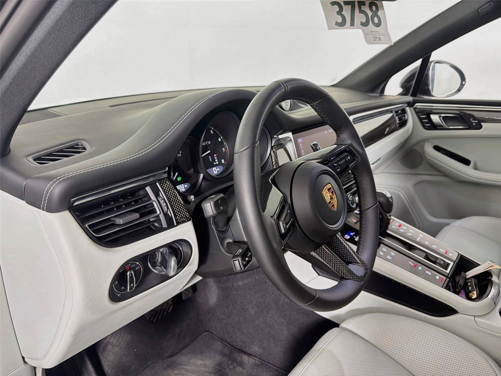Certified 2026 Porsche Macan GTS AWD/4WD image 4