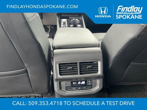 Used 2024 Volkswagen Atlas SE image 21