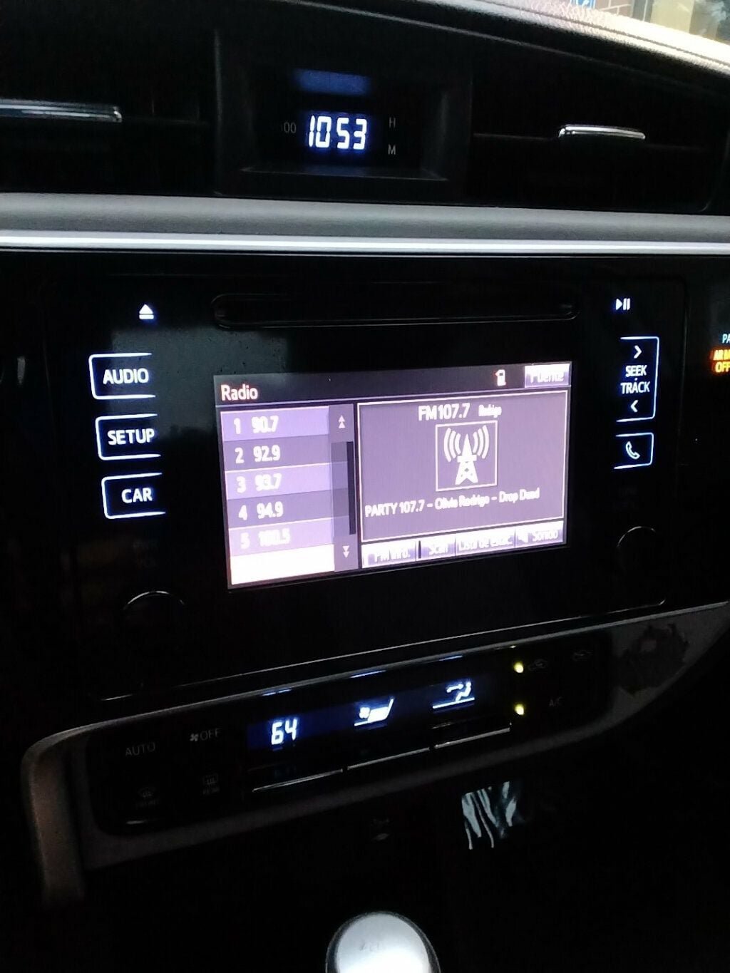 Used 2019 Toyota Corolla LE FWD image 14