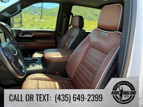Used 2025 GMC Sierra 3500 Denali Ultimate AWD/4WD image 16