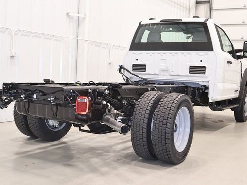 New 2026 Ford F550 4x4 Regular Cab Super Duty image 8