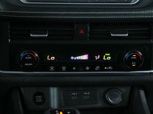 Used 2024 Nissan Rogue SV FWD image 20