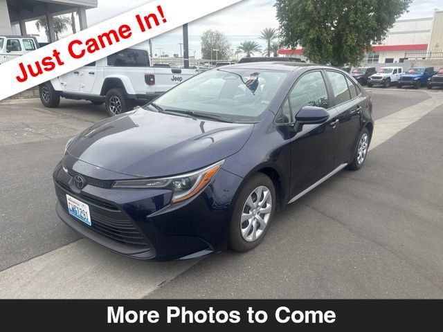 Used 2024 Toyota Corolla LE FWD image 1