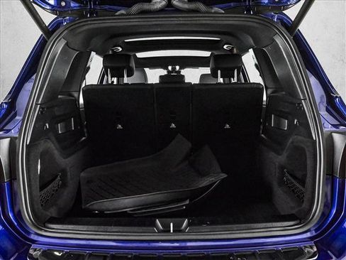 Used 2022 Mercedes-Benz GLB 250 4MATIC w/ Premium Package Lite image 6
