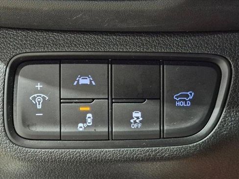 Used 2019 Hyundai Santa Fe Limited FWD image 11