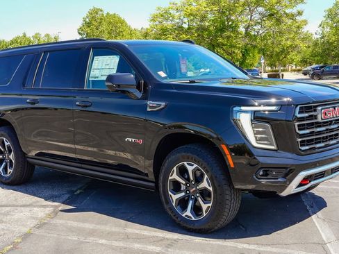 New 2026 GMC Yukon XL AT4 image 6