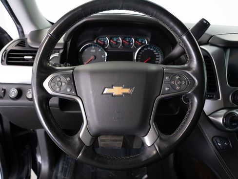 Used 2016 Chevrolet Suburban LT w/ Luxury Package AWD/4WD image 12