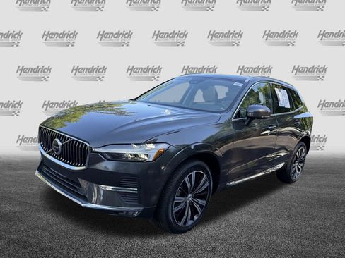 Certified 2023 Volvo XC60 B5 Plus w/ Protection Package Premier FWD image 5