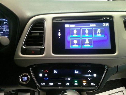 Used 2017 Honda HR-V EX image 11