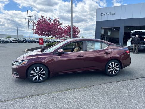 Certified 2022 Nissan Sentra SV w/ SV Premium Package FWD image 4