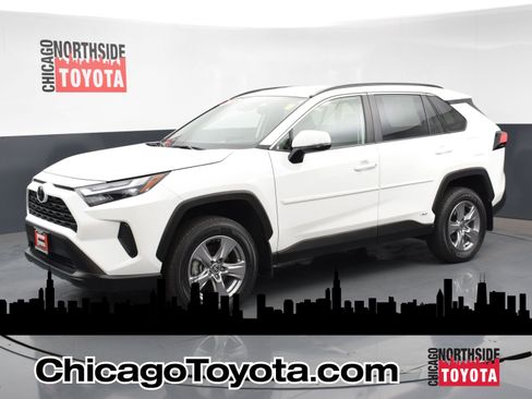 Used 2025 Toyota RAV4 XLE image 1