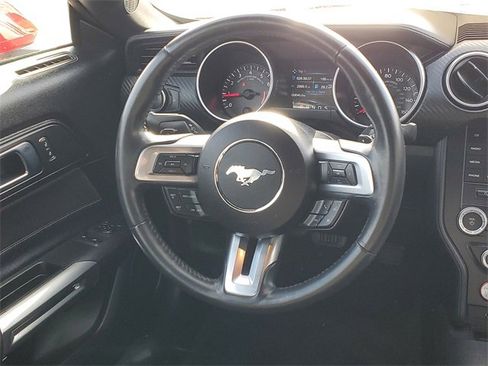Used 2018 Ford Mustang Coupe image 22