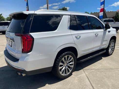 Used 2023 GMC Yukon Denali AWD/4WD image 3