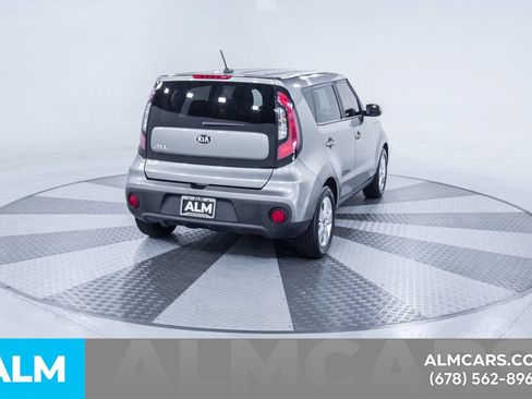 Used 2018 Kia Soul FWD image 9