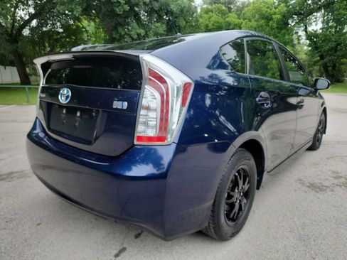 Used 2012 Toyota Prius Two FWD image 6