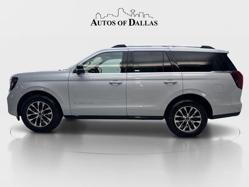 Used 2025 Ford Expedition Platinum AWD/4WD image 5
