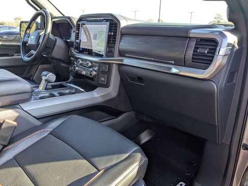 Used 2024 Ford F150 Lariat w/ FX4 Off-Road Package image 31