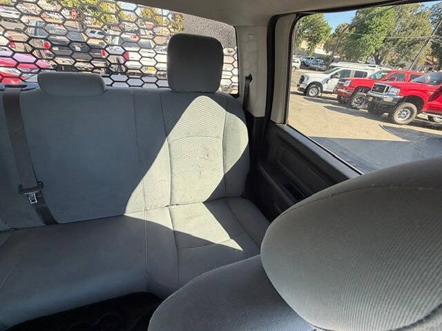 Used 2018 RAM 3500 Tradesman w/ Chrome Appearance Group AWD/4WD image 28