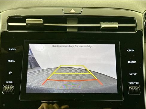 Used 2023 Hyundai Santa Cruz SEL AWD/4WD image 12