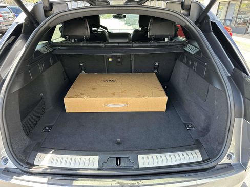 Used 2023 Land Rover Range Rover Velar R-Dynamic S image 13