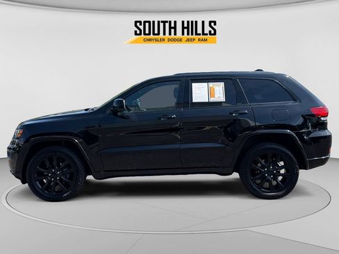 Used 2020 Jeep Grand Cherokee Altitude AWD/4WD image 2