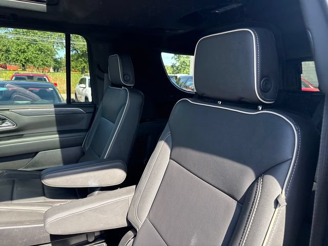 Used 2024 GMC Yukon XL SLT w/ SLT Luxury Package AWD/4WD image 23