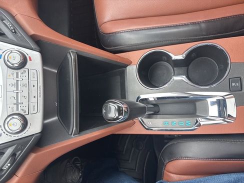 Used 2016 Chevrolet Equinox LTZ w/ Enhanced Convenience Package AWD/4WD image 19