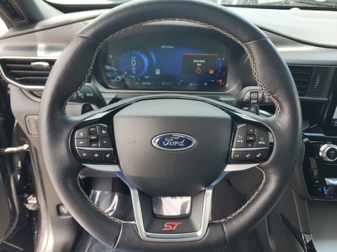 Used 2023 Ford Explorer ST w/ Equipment Group 401A AWD/4WD image 27